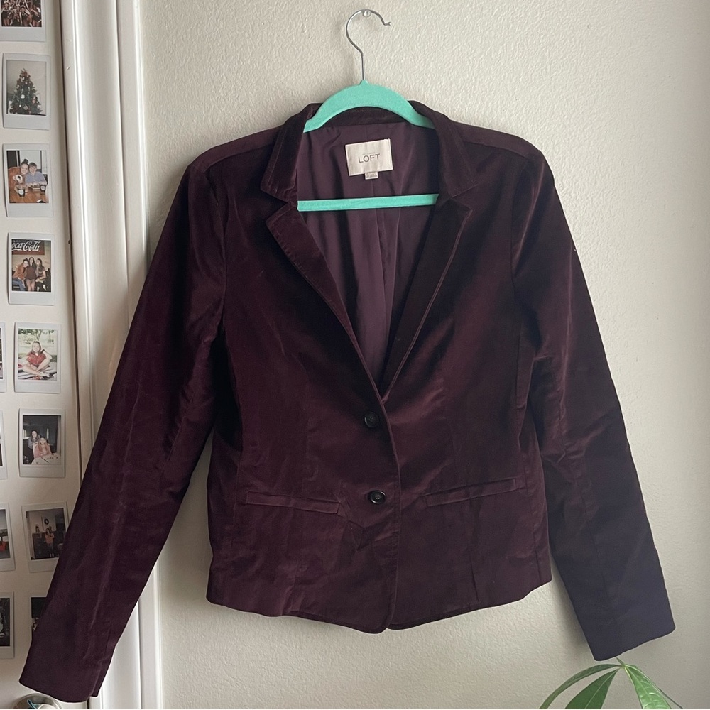 Maroon crushed velvet blazer